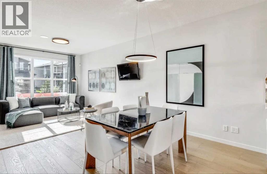 Single Family House for Sale in  Wolf Hollow Rise SE Wolf Willow Calgary 