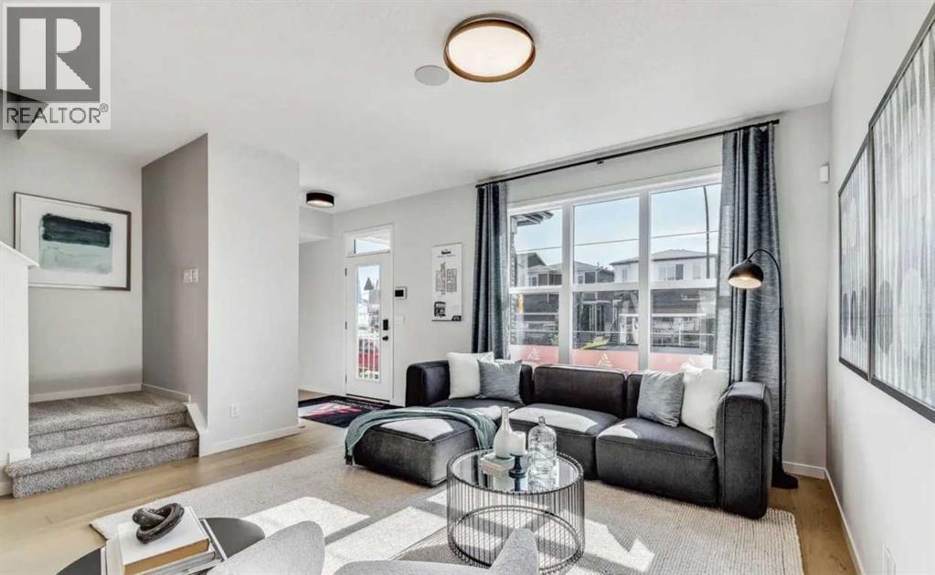 Single Family House for Sale in  Wolf Hollow Rise SE Wolf Willow Calgary 