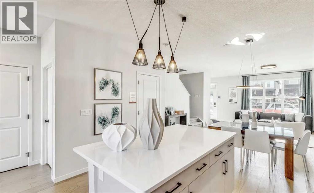 Single Family House for Sale in  Wolf Hollow Rise SE Wolf Willow Calgary 