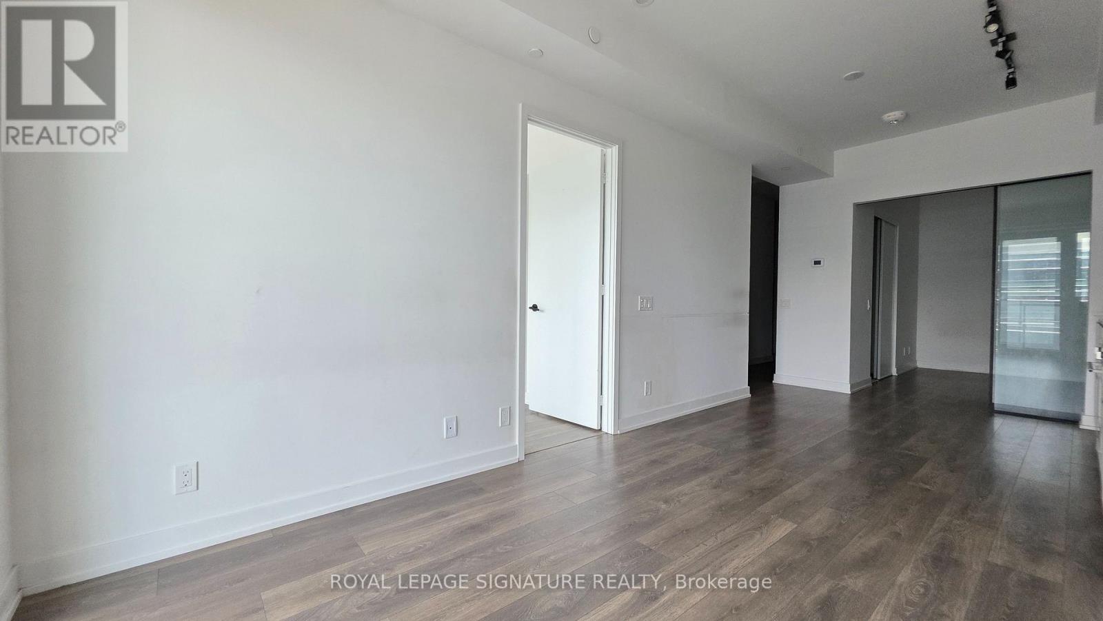 Photo 5 of 3501 108 Peter Street, Toronto ON