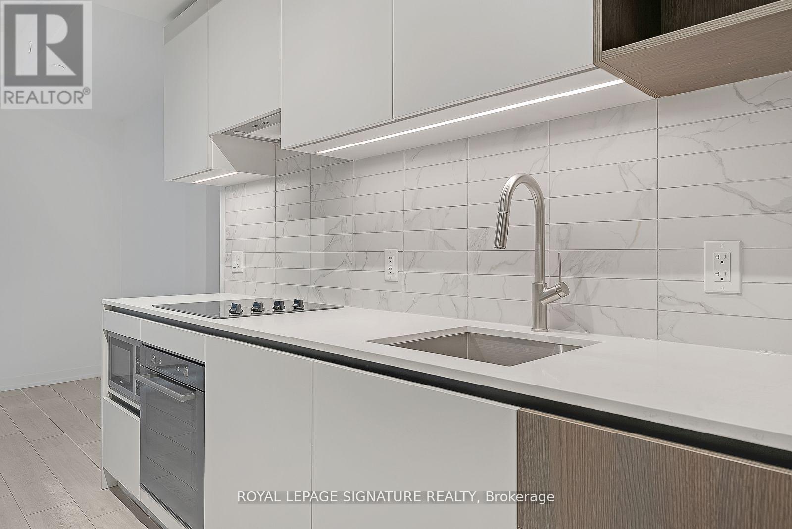 Photo 11 of 522 55 Mercer Street, Toronto ON
