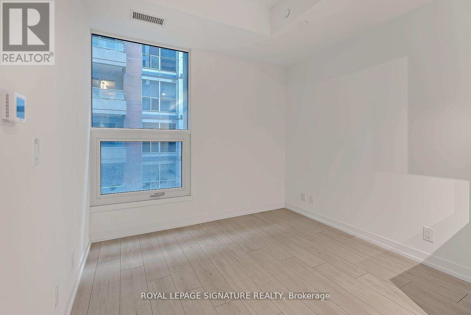 Photo 5 of 522 55 Mercer Street, Toronto ON