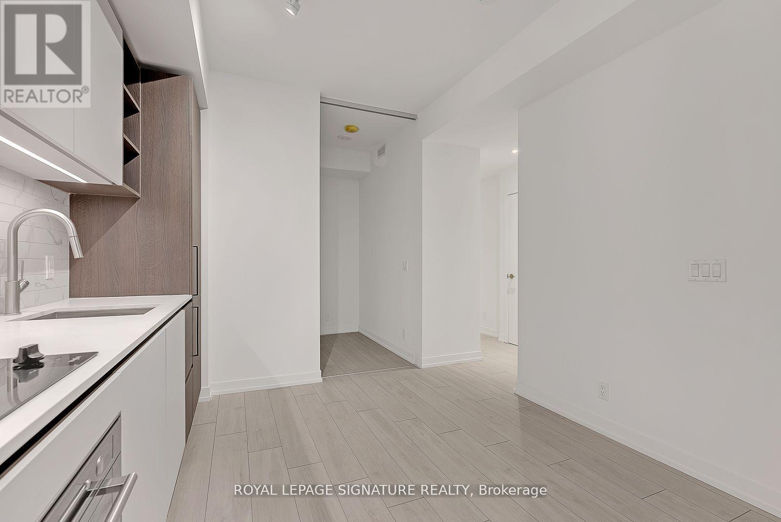 Photo 9 of 522 55 Mercer Street, Toronto ON