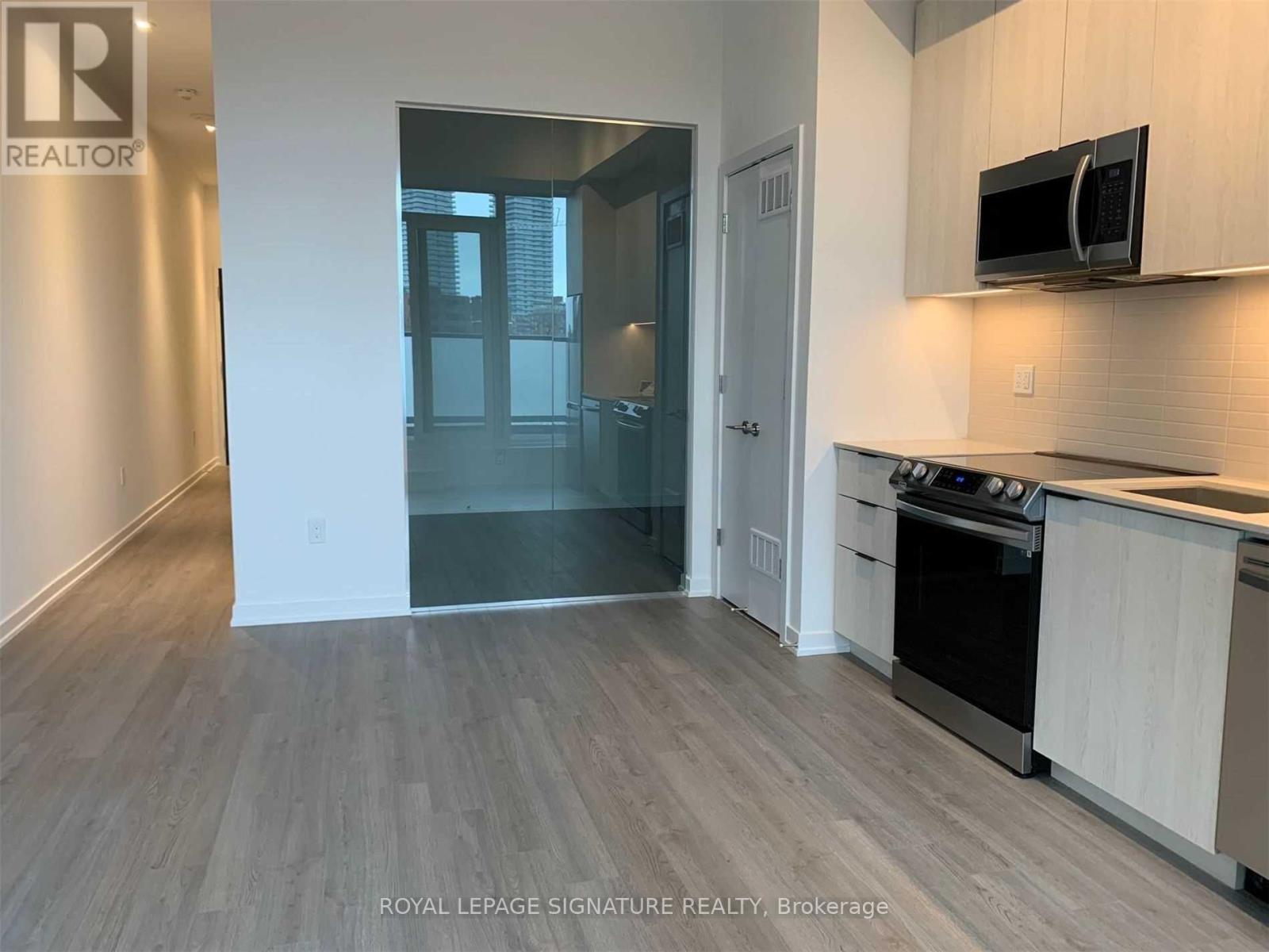 Photo 7 of 407 50 Power Street, Toronto ON