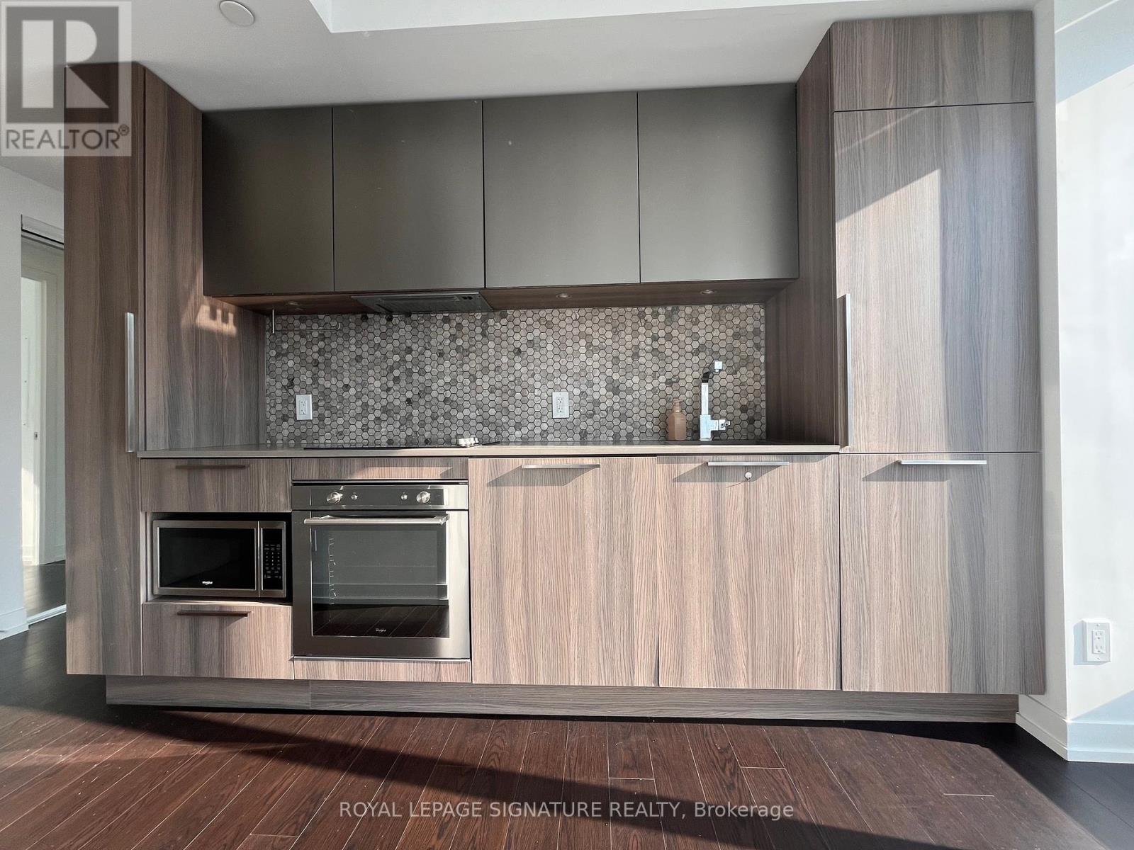 Photo 5 of 1806 85 Wood Street, Toronto ON
