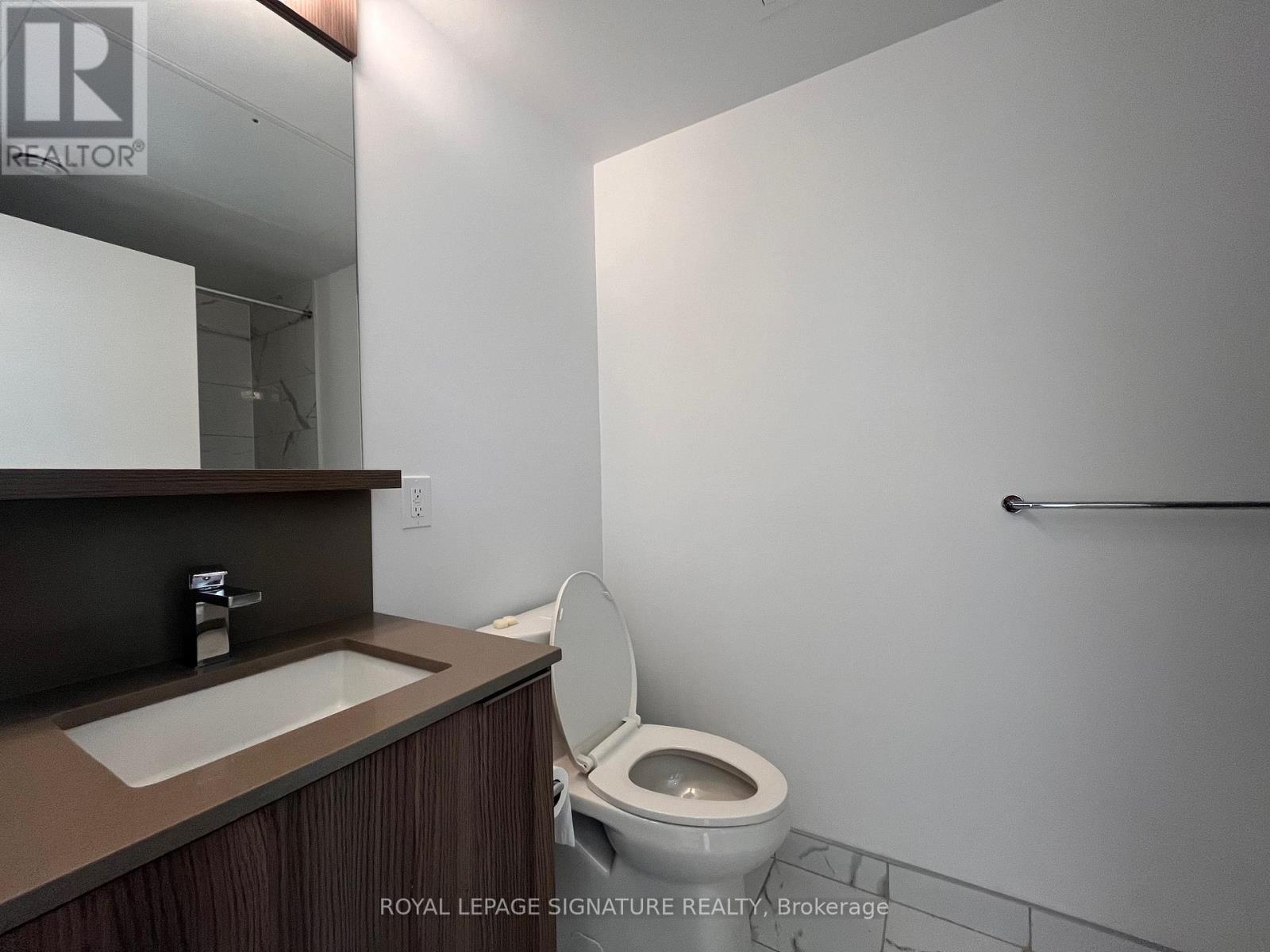 Photo 11 of 1806 85 Wood Street, Toronto ON