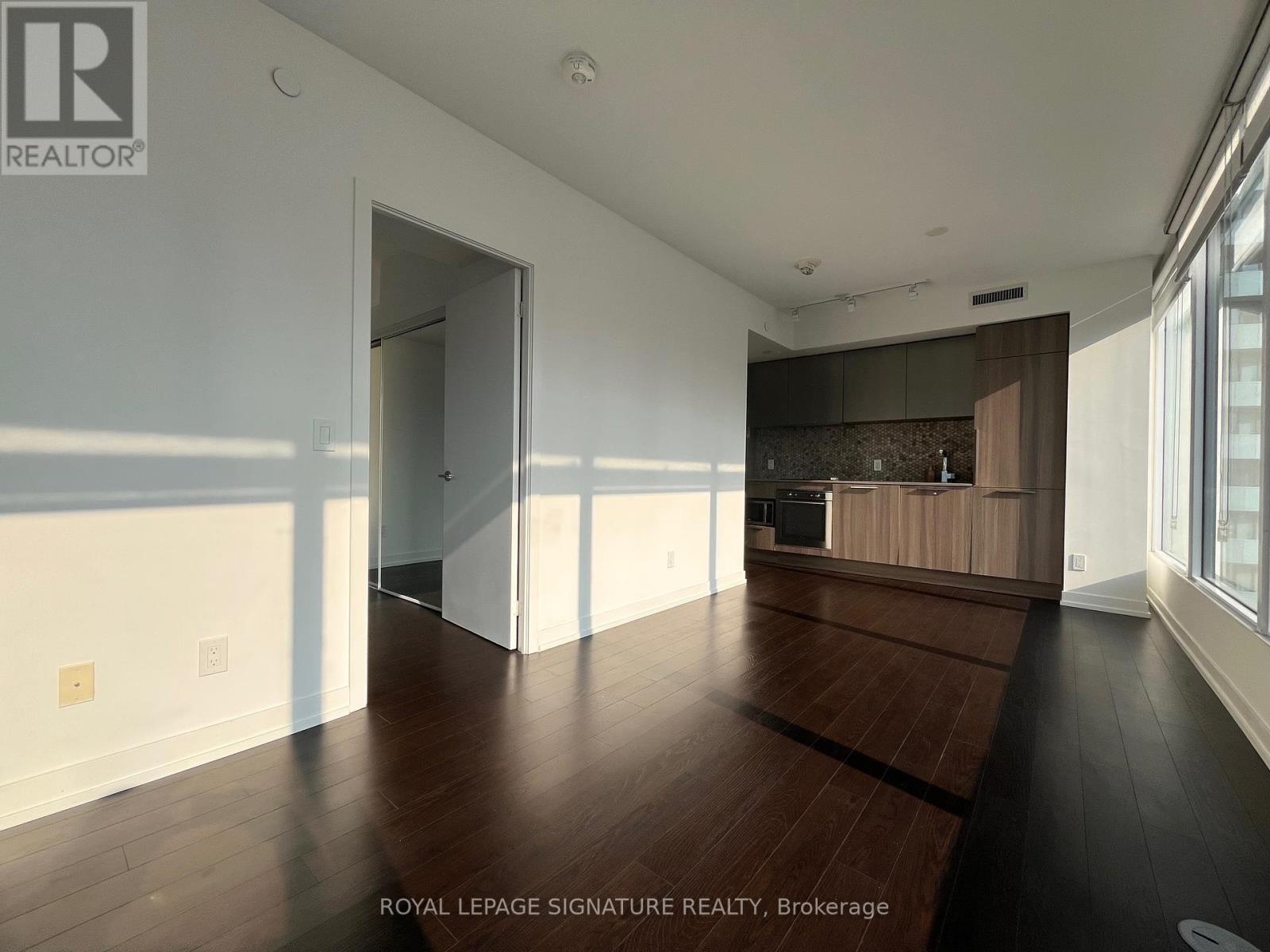Photo 10 of 1806 85 Wood Street, Toronto ON