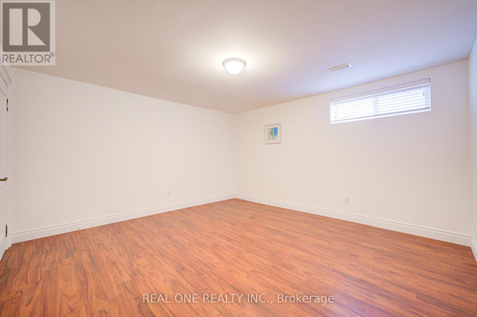 Photo 38 of 210 Maplehurst Avenue, Toronto ON