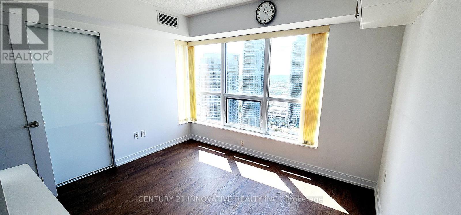 Photo 15 of 2616 275 Village Green Square, Toronto ON