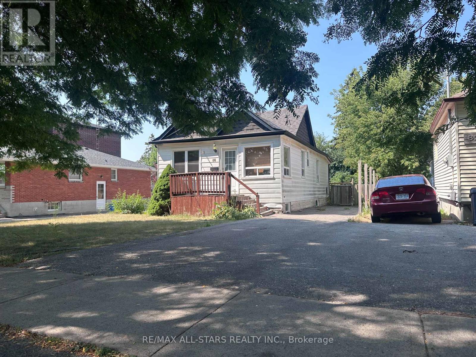 Photo 1 of 86 Cromwell Avenue, Oshawa ON