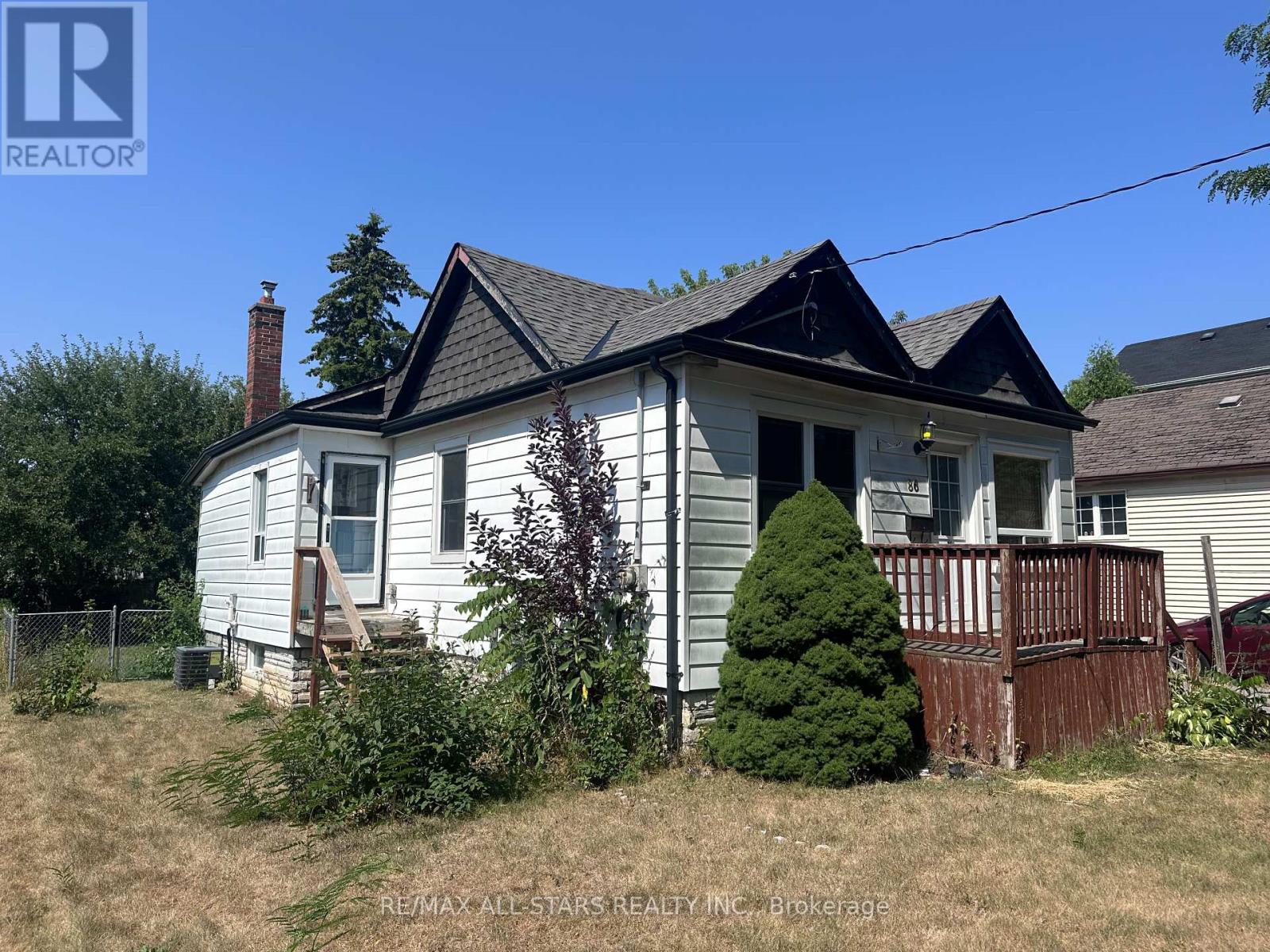 Photo 5 of 86 Cromwell Avenue, Oshawa ON
