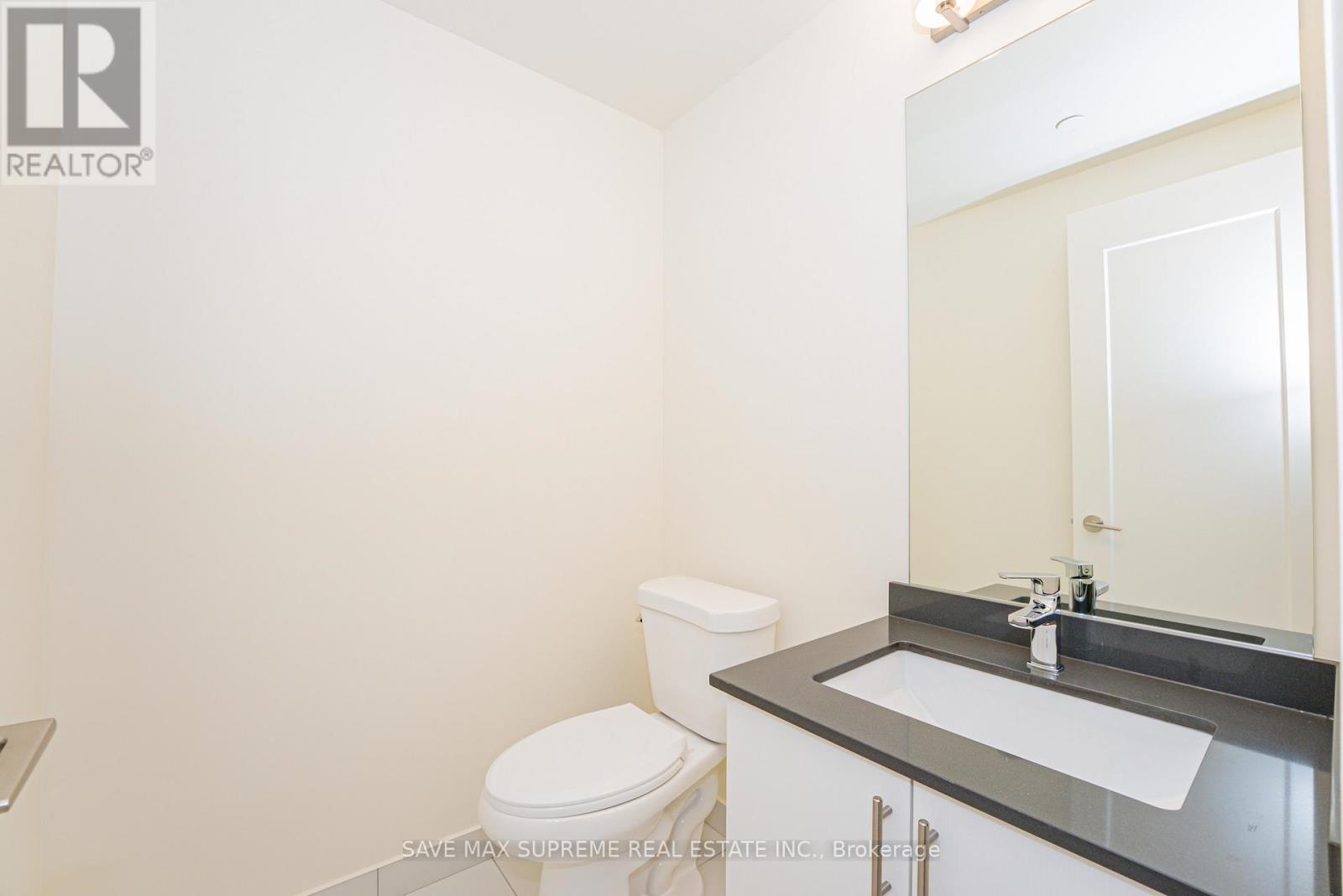 Photo 15 of 1716 8960 Jane Street, Vaughan ON