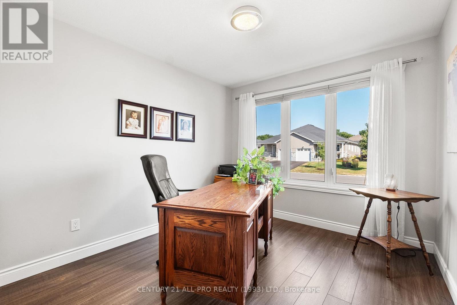 Photo 6 of 76 Royal Gala Drive, Brighton ON