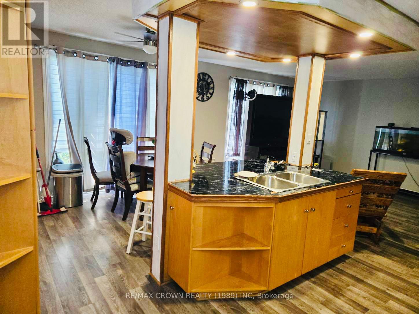 Photo 9 of 1531 Aubin Street, Hearst ON