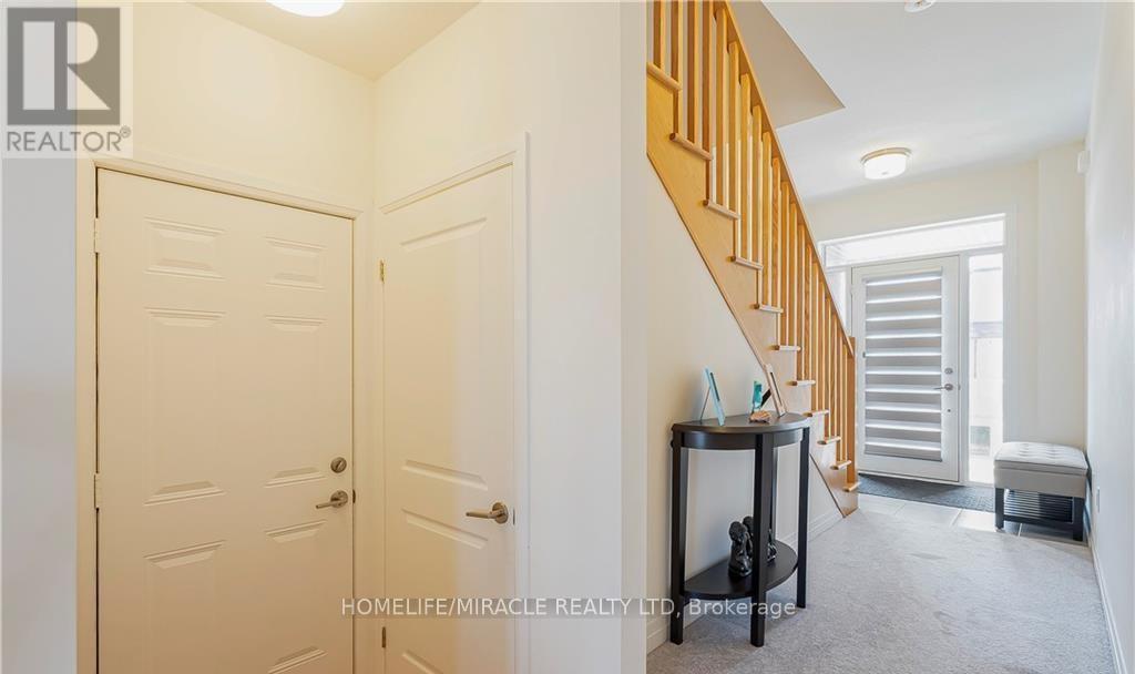 Photo 43 of 16 Scenic Ridge Gate, Brant ON