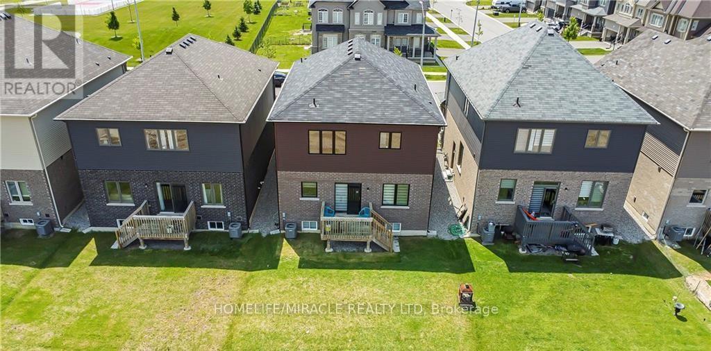 Photo 31 of 16 Scenic Ridge Gate, Brant ON