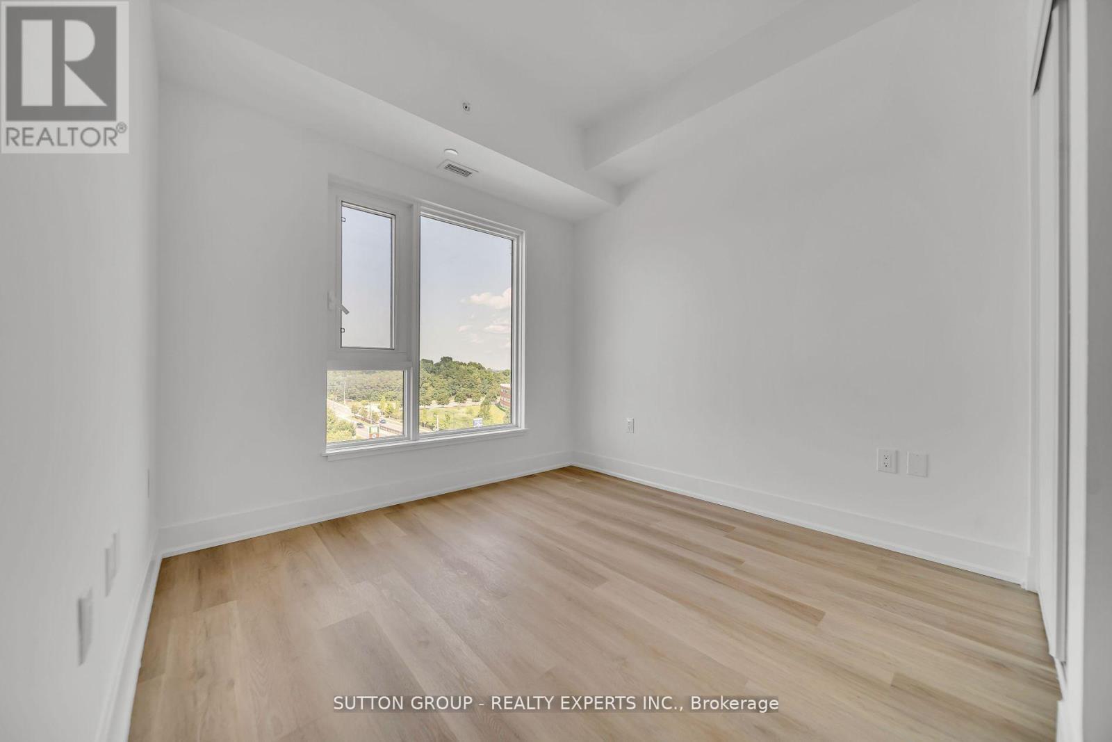 Photo 22 of 826 401 Shellard Lane, Brantford ON