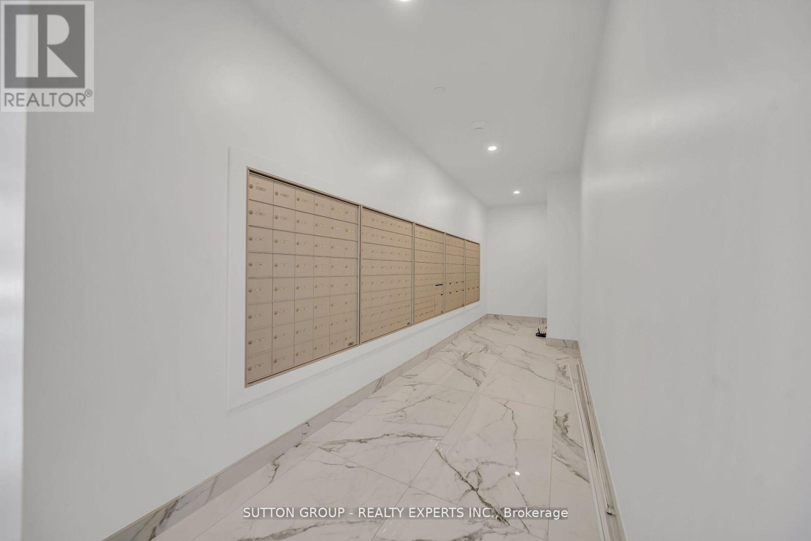 Photo 37 of 826 401 Shellard Lane, Brantford ON