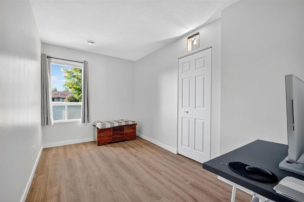 Photo 12 of 28 66 Paddington Road, Winnipeg MB