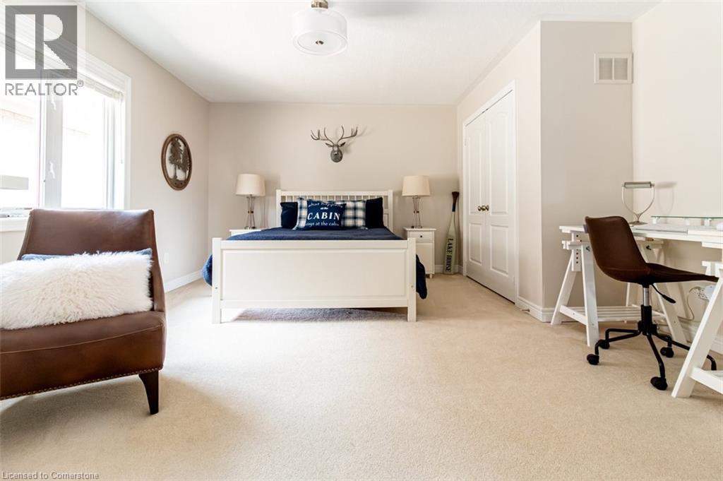 Photo 29 of 104 Miller Drive, Halton Hills ON