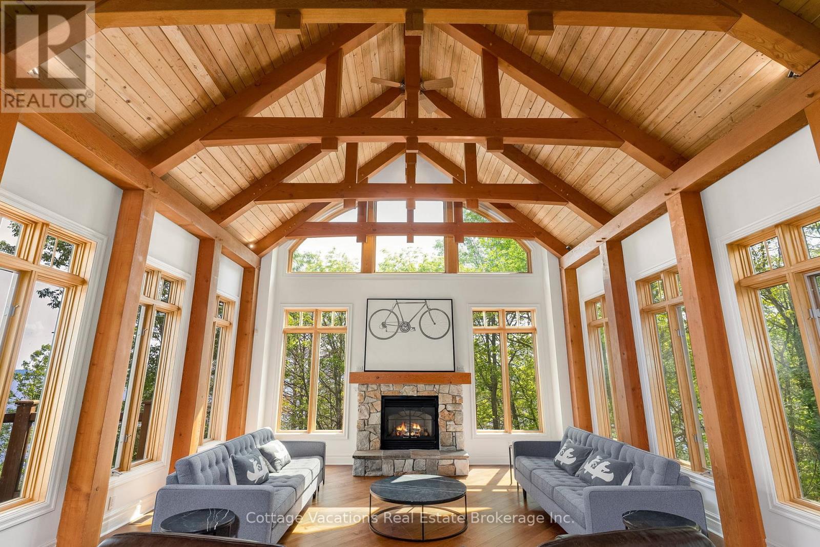 Photo 9 of 1016 Lawland Heights Road, Gravenhurst ON
