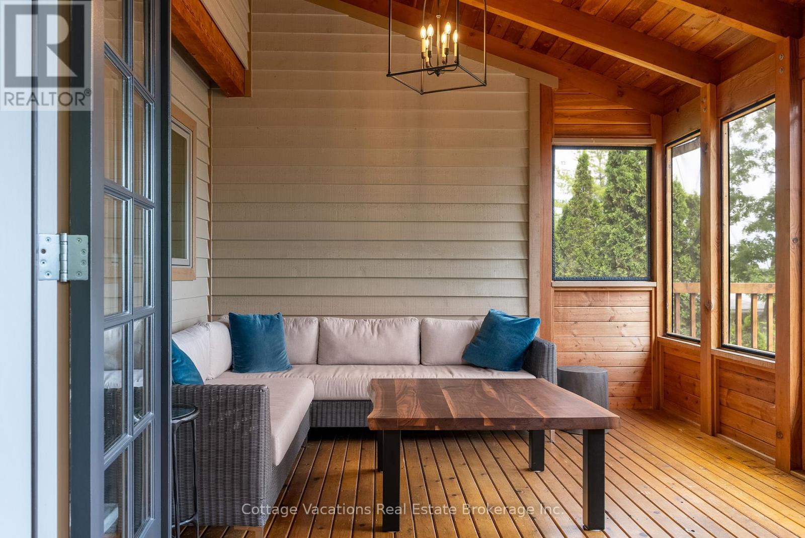 Photo 8 of 1016 Lawland Heights Road, Gravenhurst ON