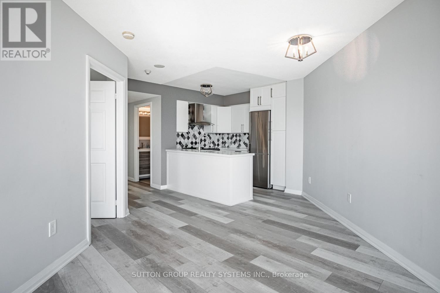 Photo 12 of 608 220 Forum Drive, Mississauga ON