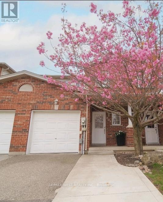 Photo 1 of 203 Langlaw Drive, Cambridge ON