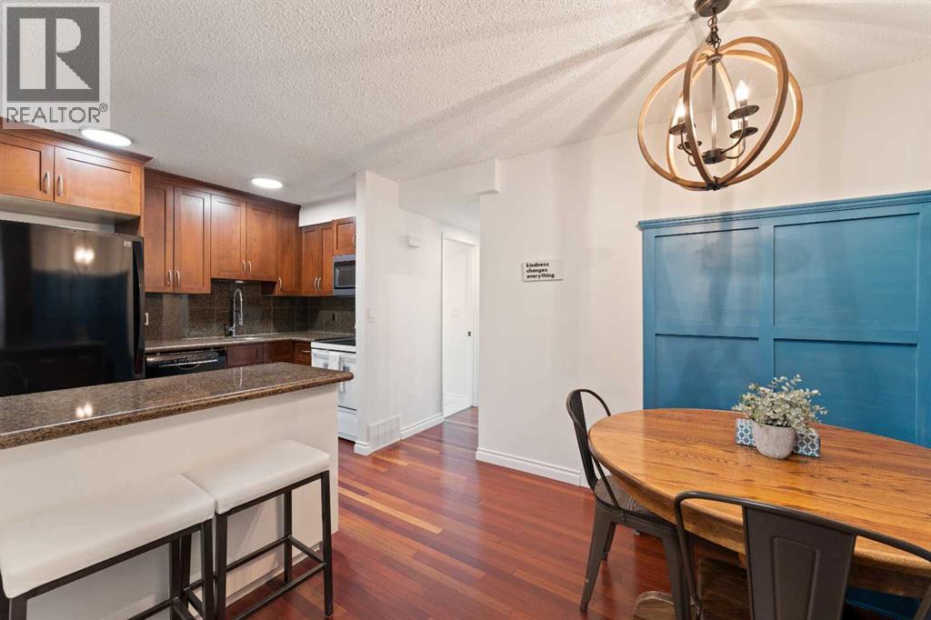 10, 803 Varsity Estates Drive NW, Calgary, Alberta
