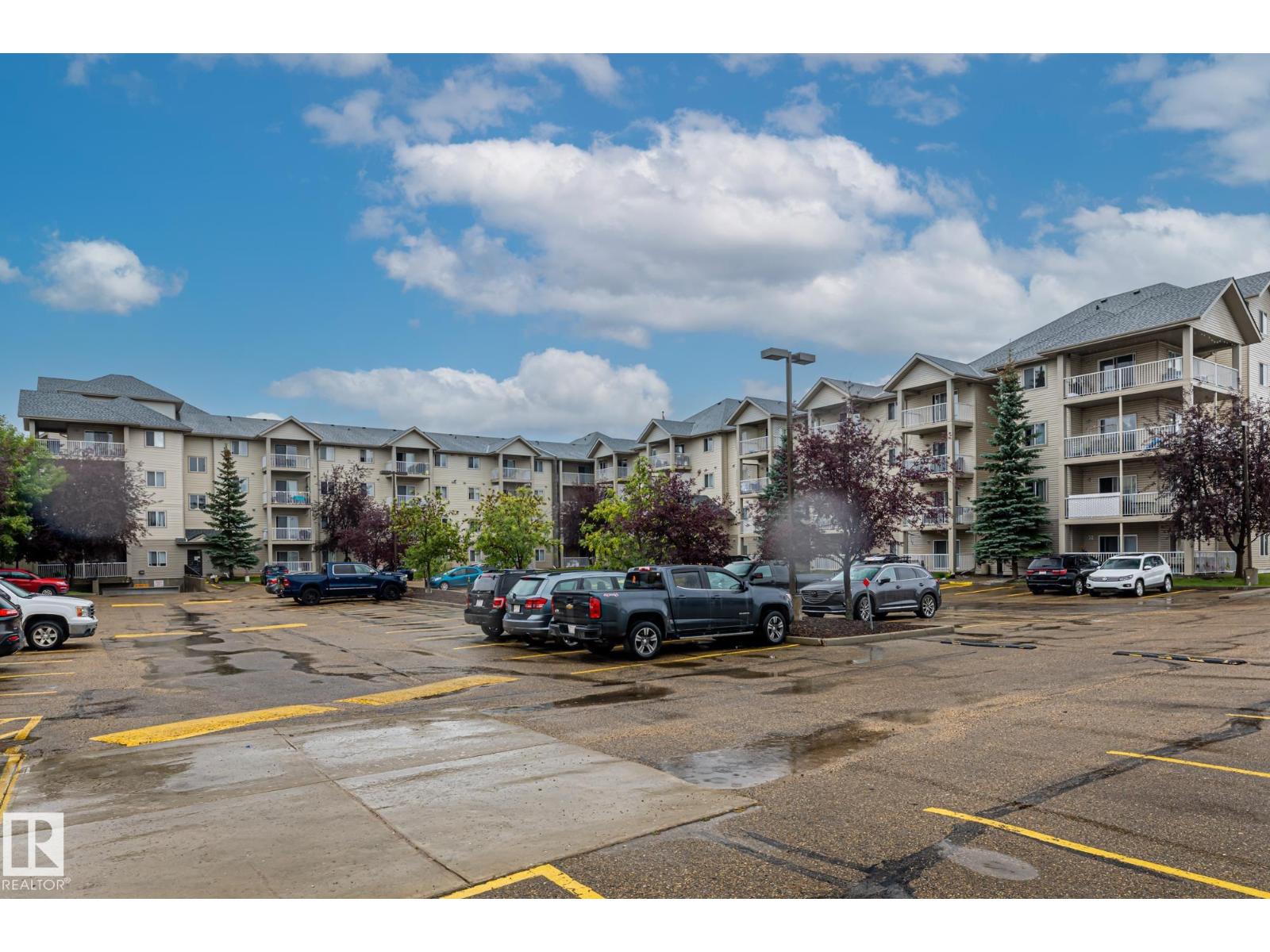 Photo 31 of 308 12550 140 Av Nw, Edmonton AB