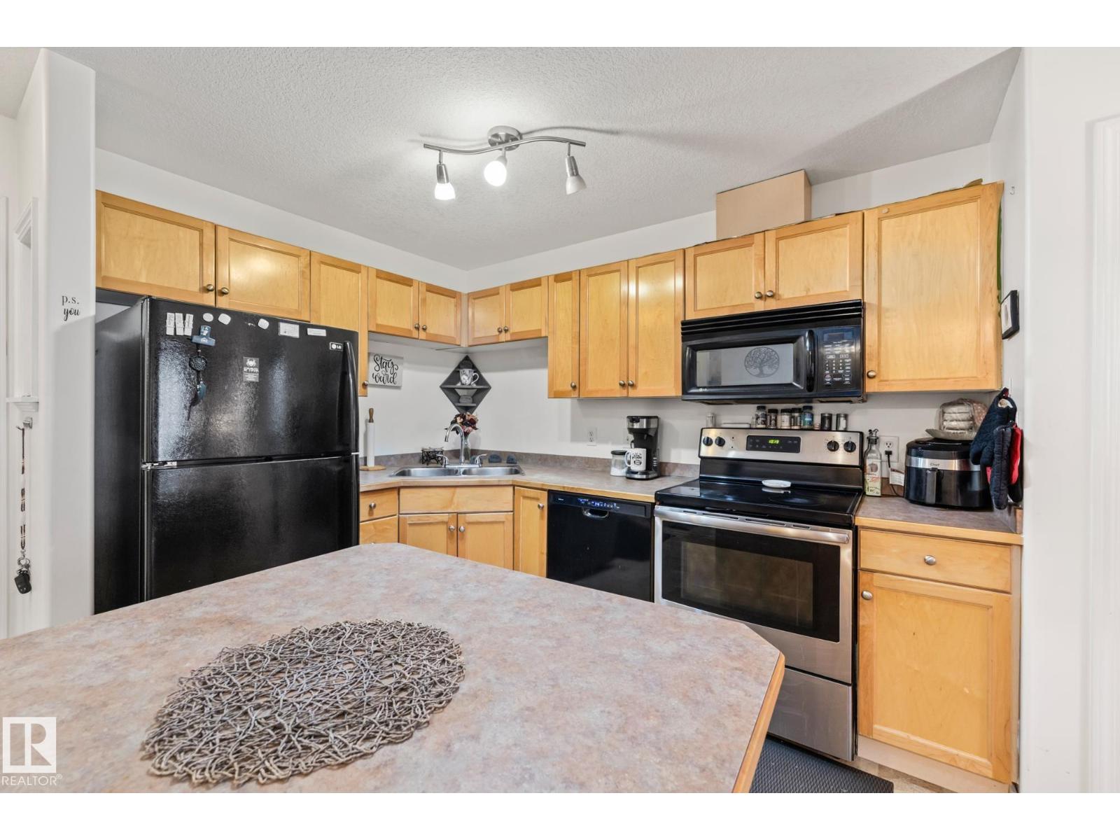 Photo 6 of 308 12550 140 Av Nw, Edmonton AB