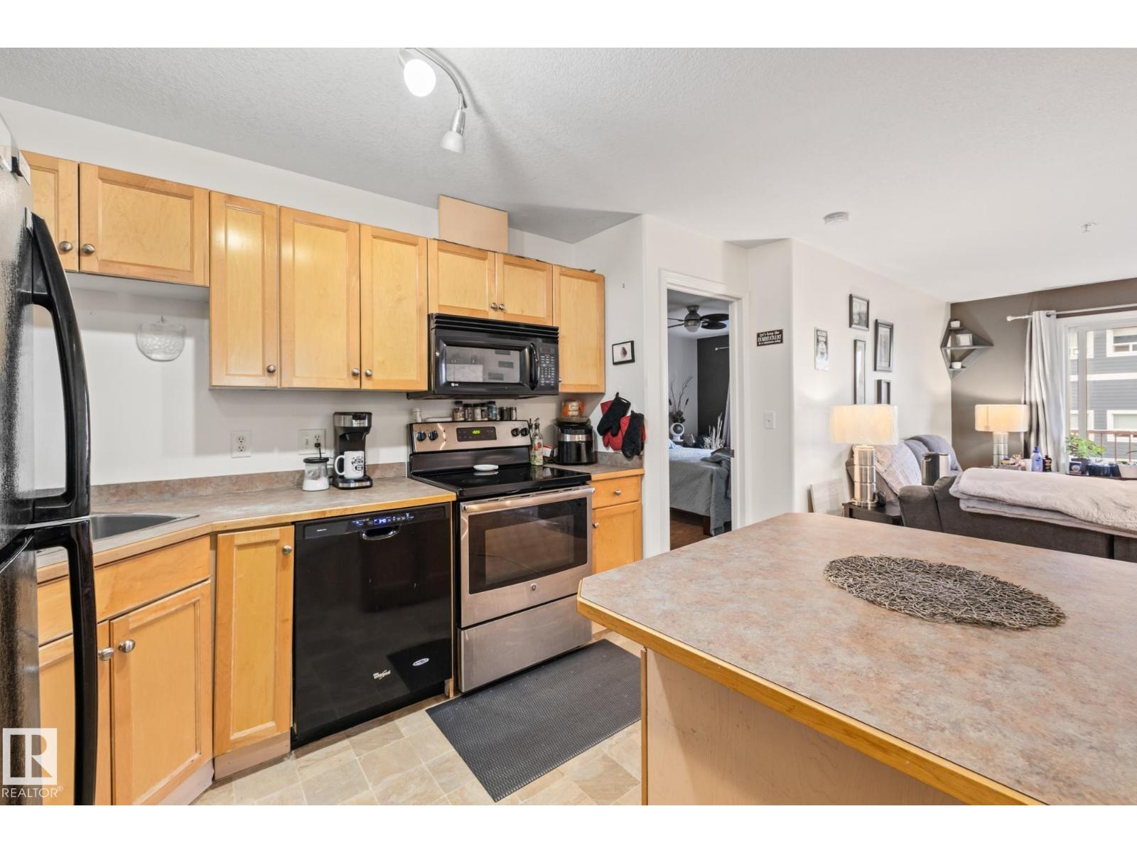 Photo 7 of 308 12550 140 Av Nw, Edmonton AB