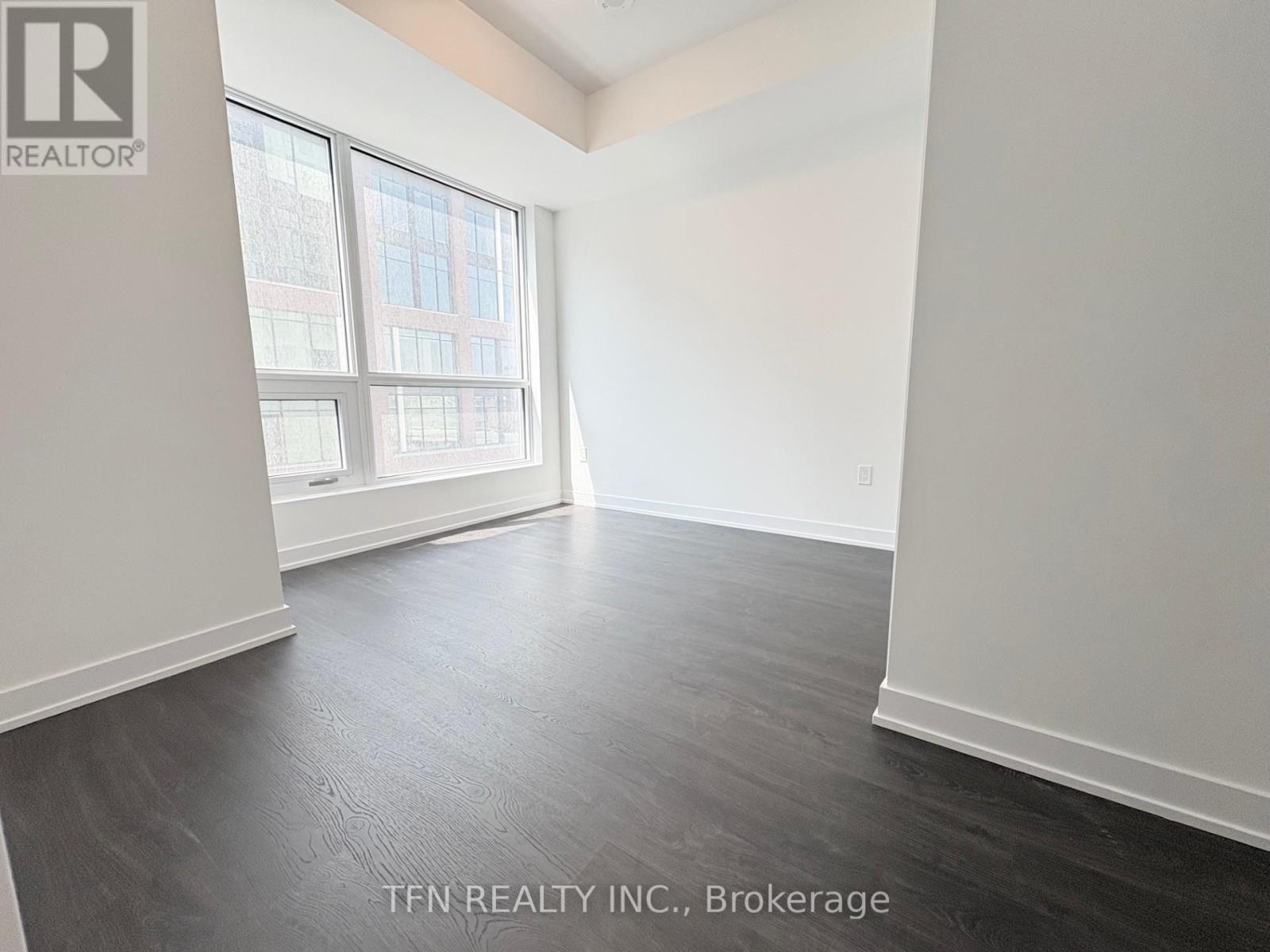 Photo 4 of 826 15 Richardson Street, Toronto ON