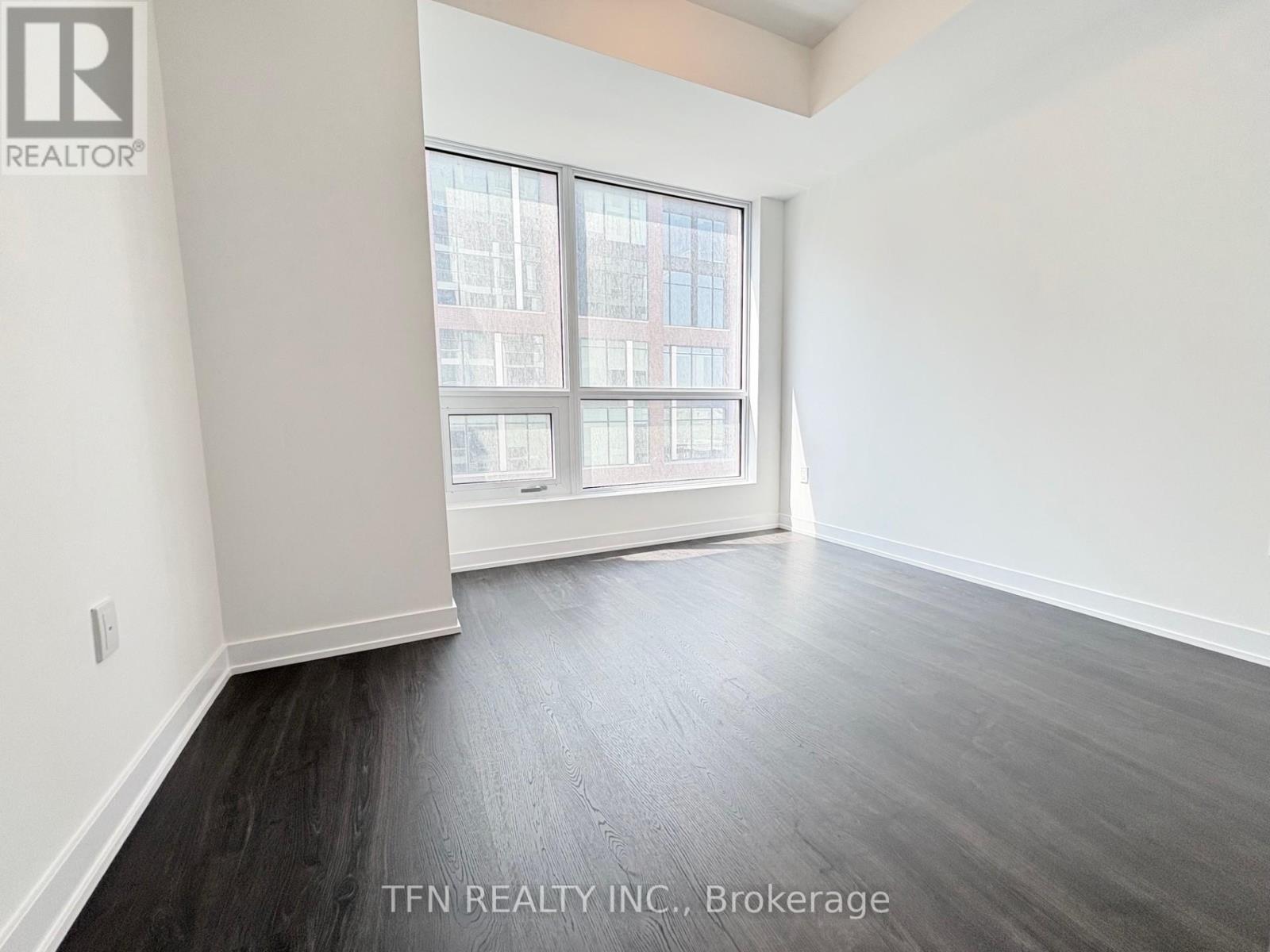 Photo 5 of 826 15 Richardson Street, Toronto ON