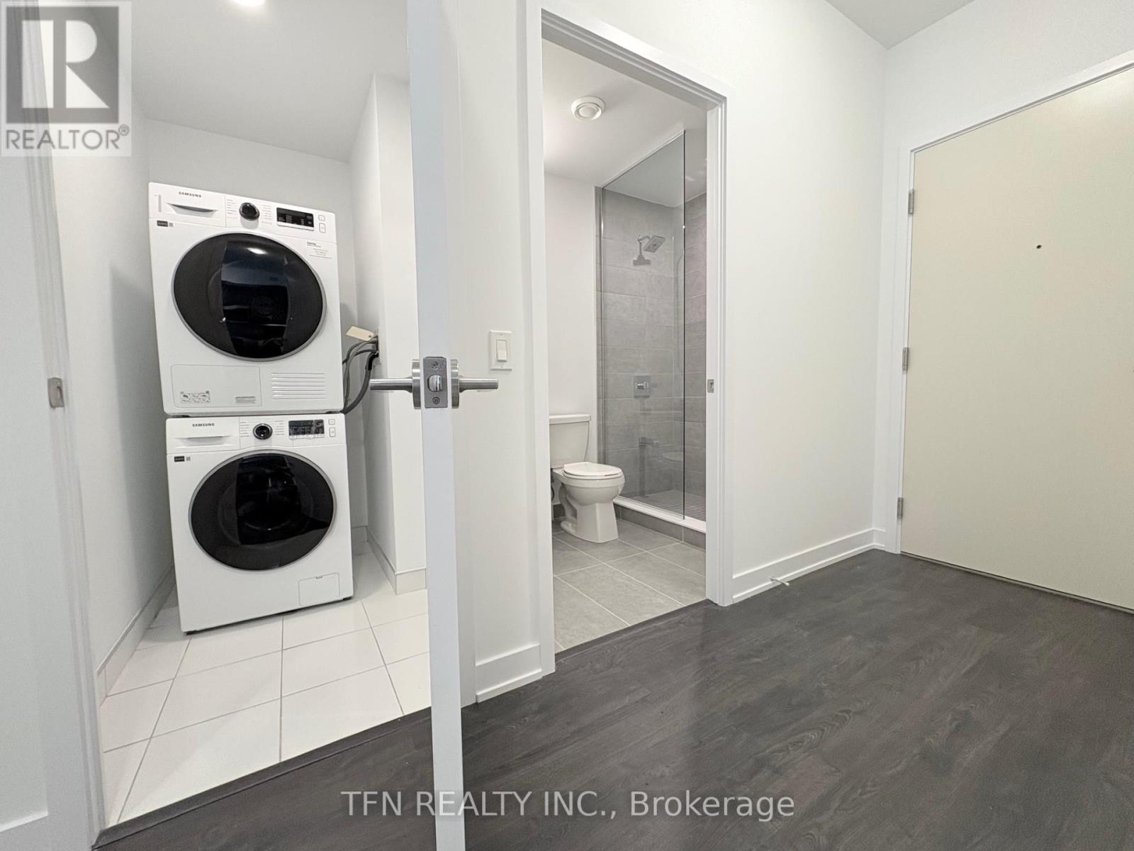Photo 9 of 826 15 Richardson Street, Toronto ON