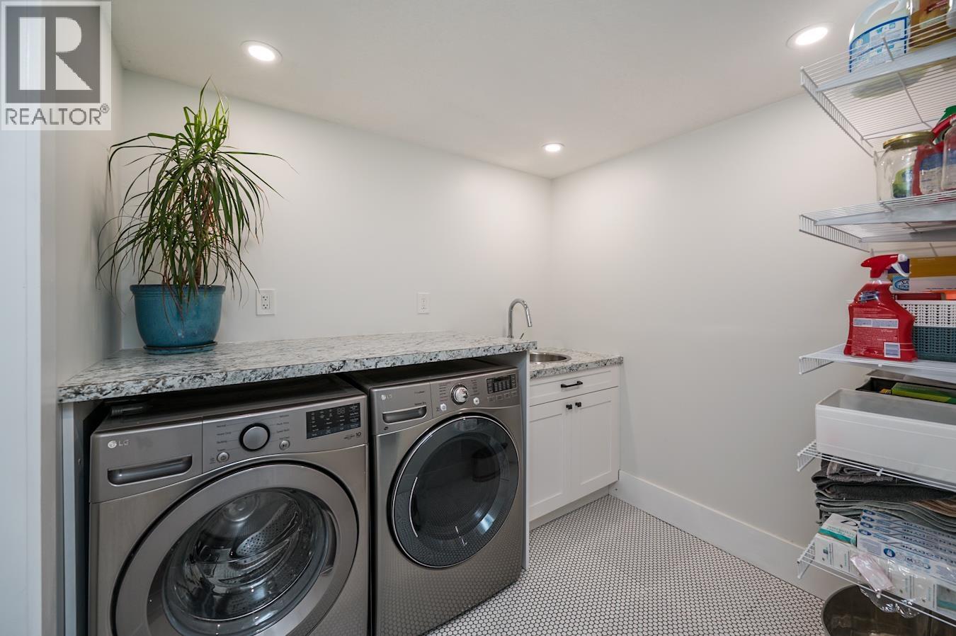 Photo 36 of 2925 Notre Dame Drive, Prince George BC