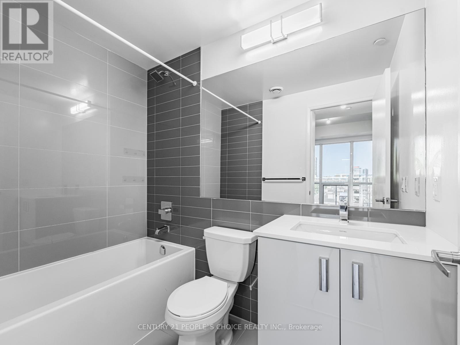 Photo 12 of 635 26 Gibbs Road, Toronto ON