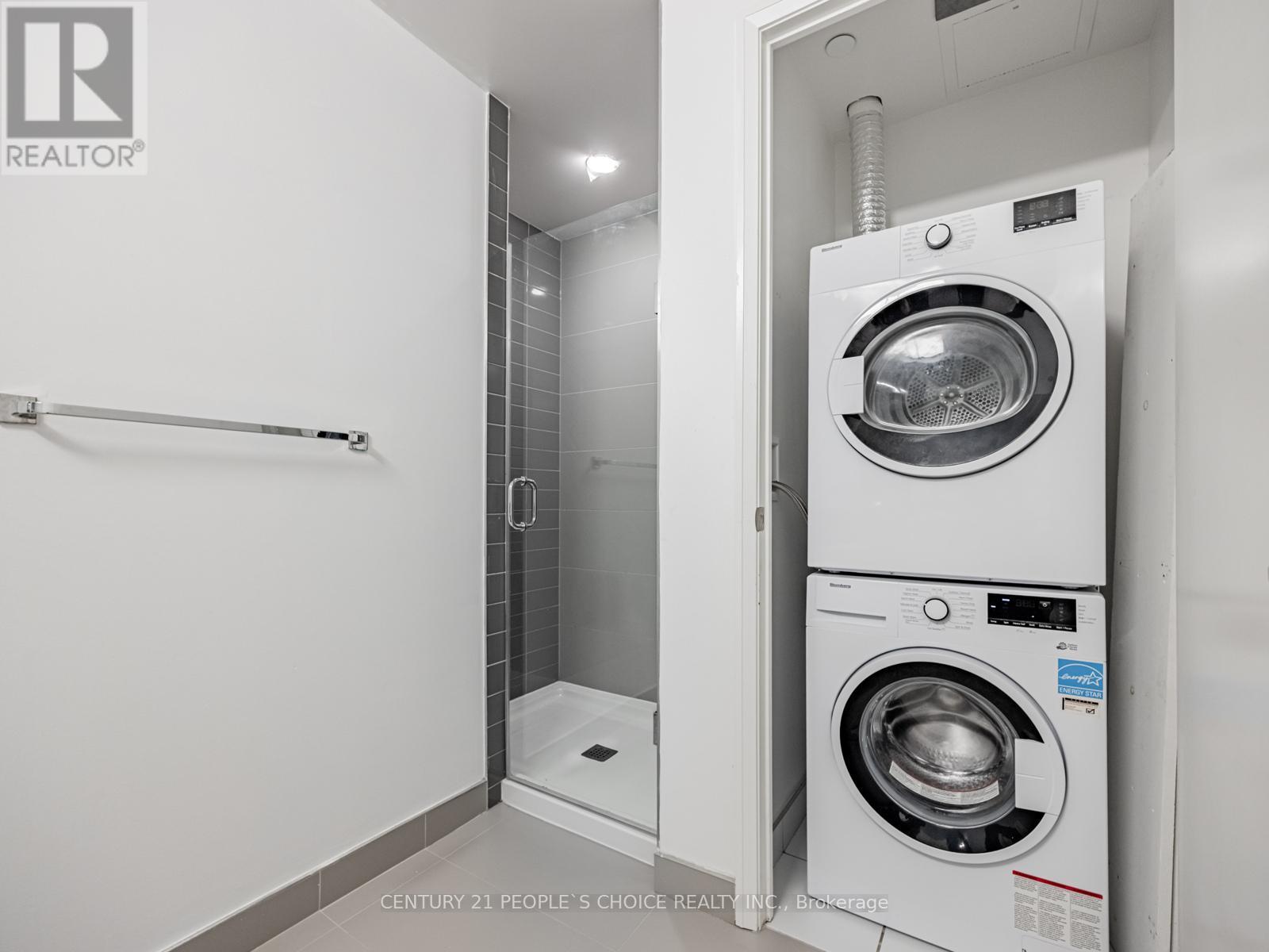 Photo 16 of 635 26 Gibbs Road, Toronto ON