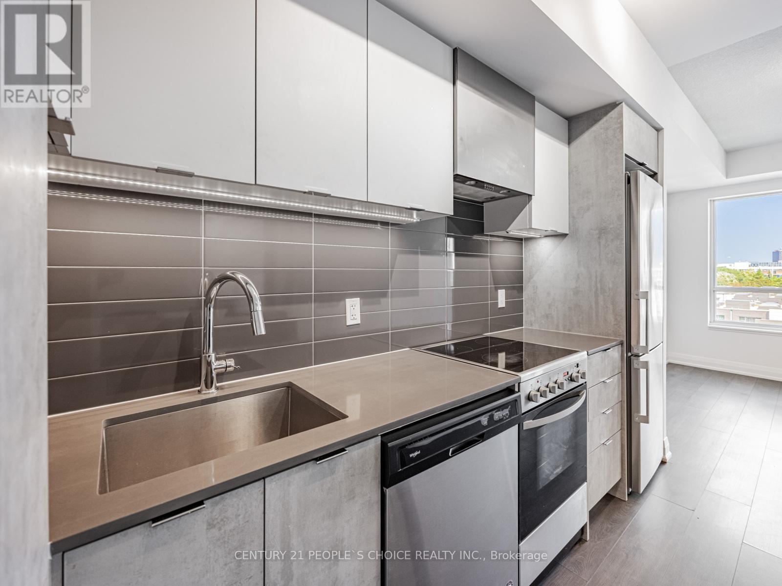 Photo 8 of 635 26 Gibbs Road, Toronto ON