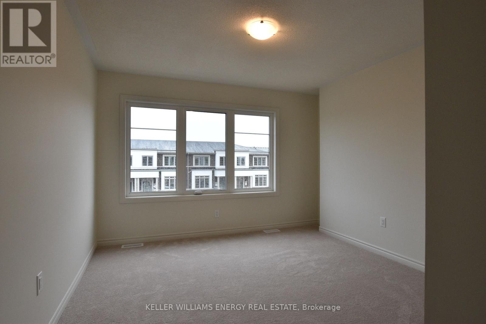 Photo 12 of 481 Twin Streams Road, Whitby ON