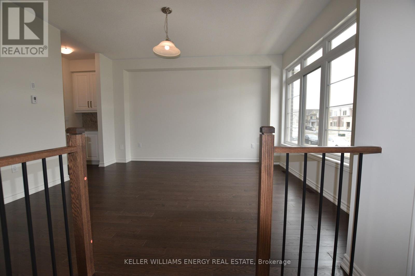 Photo 3 of 481 Twin Streams Road, Whitby ON