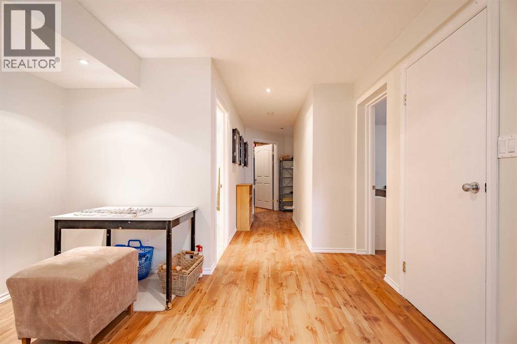 Photo 26 of 41 Everridge Court Sw, Calgary AB