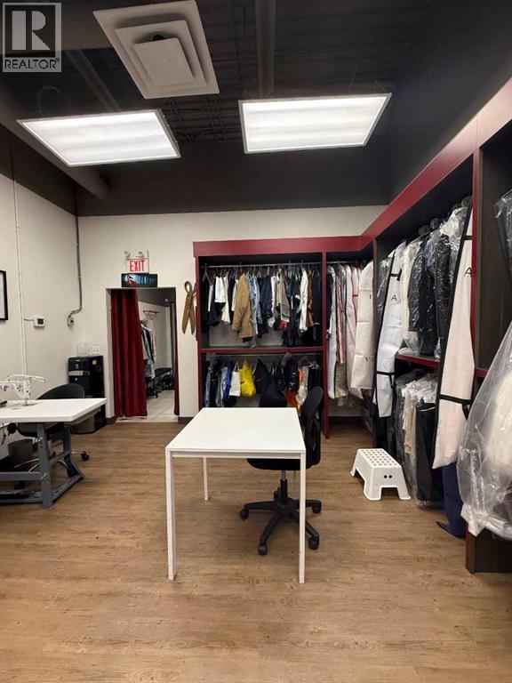 Photo 8 of 123 Alterations Lane Nw, Calgary AB