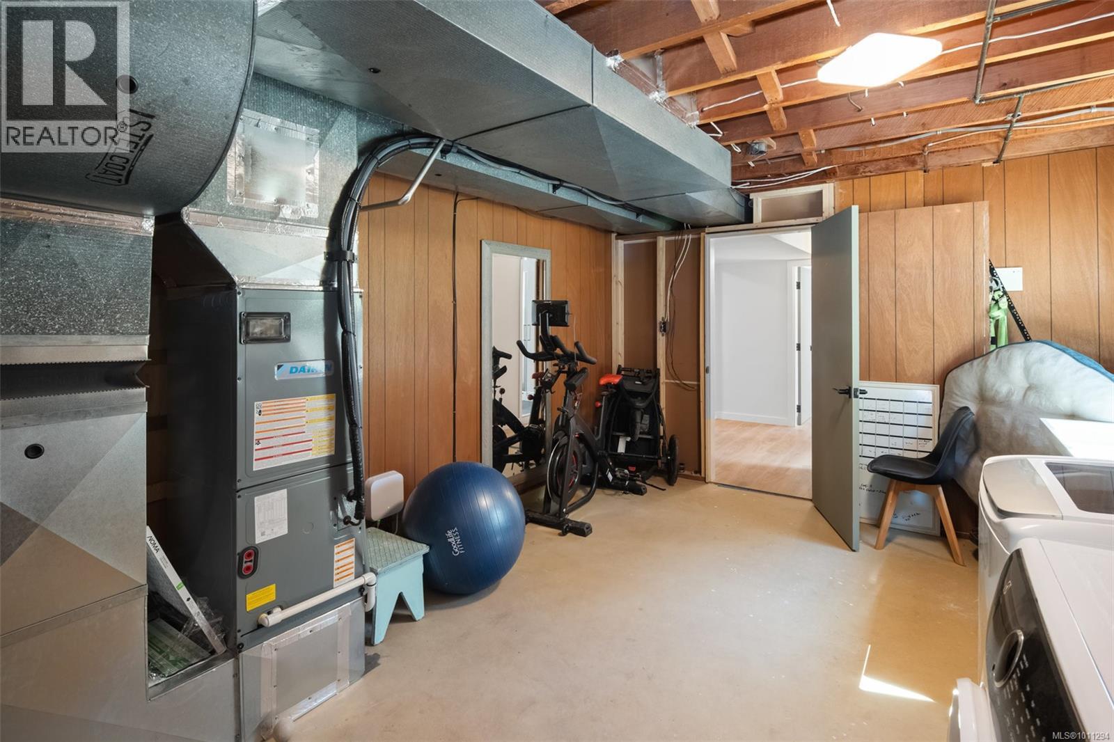 Photo 54 of 765 Lily Ave, Saanich BC