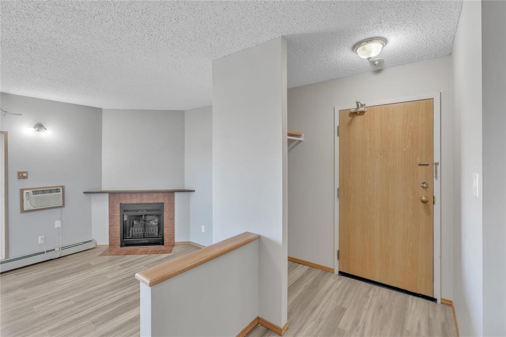 Photo 8 of 1305 30 Lake Crest Road, Winnipeg MB