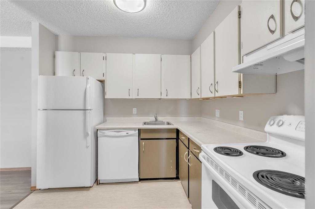 Photo 14 of 1305 30 Lake Crest Road, Winnipeg MB