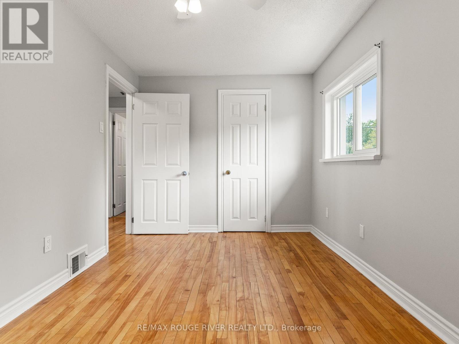 Photo 18 of 412 Alexandria Drive, Cobourg ON
