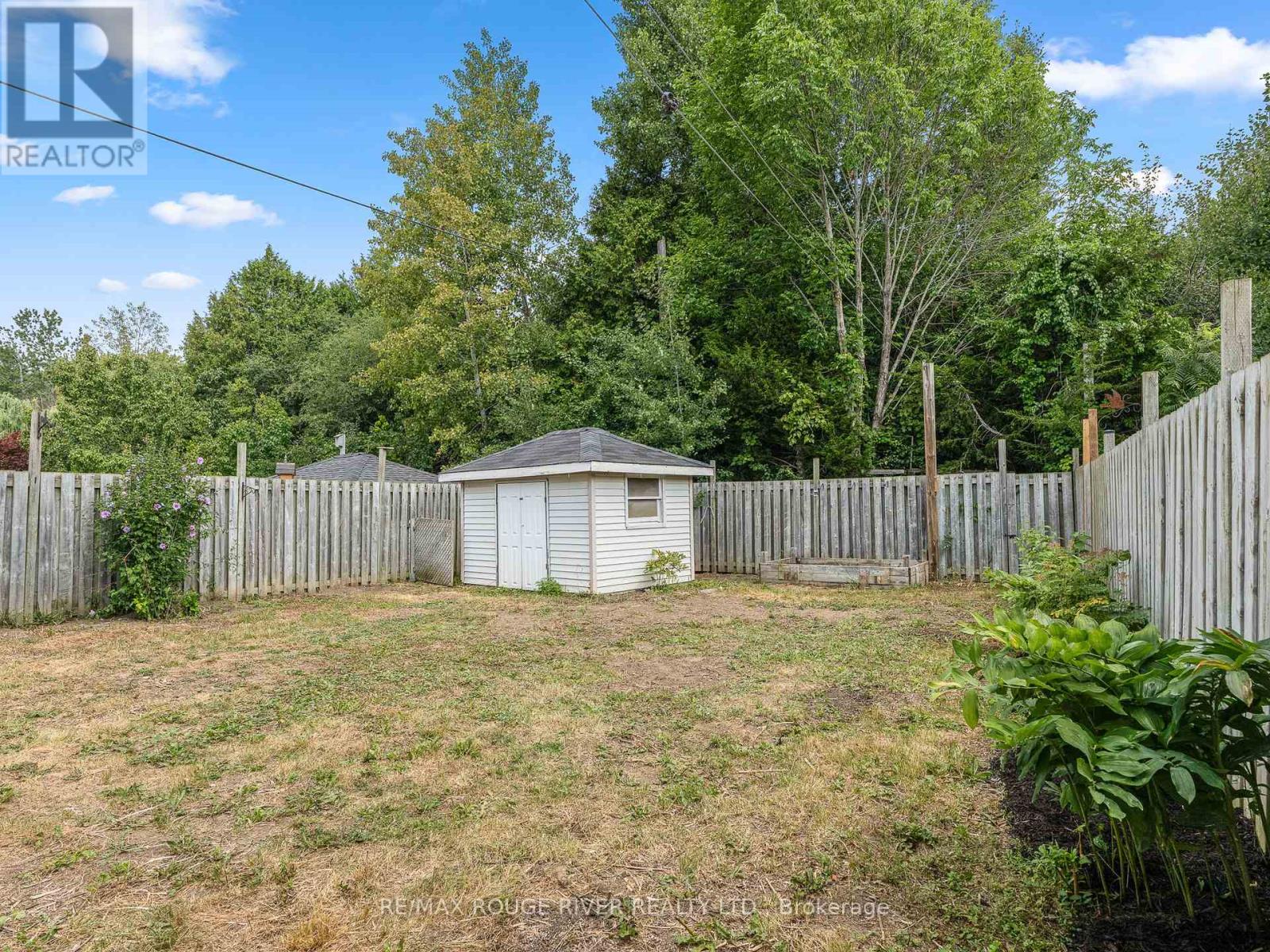 Photo 24 of 412 Alexandria Drive, Cobourg ON