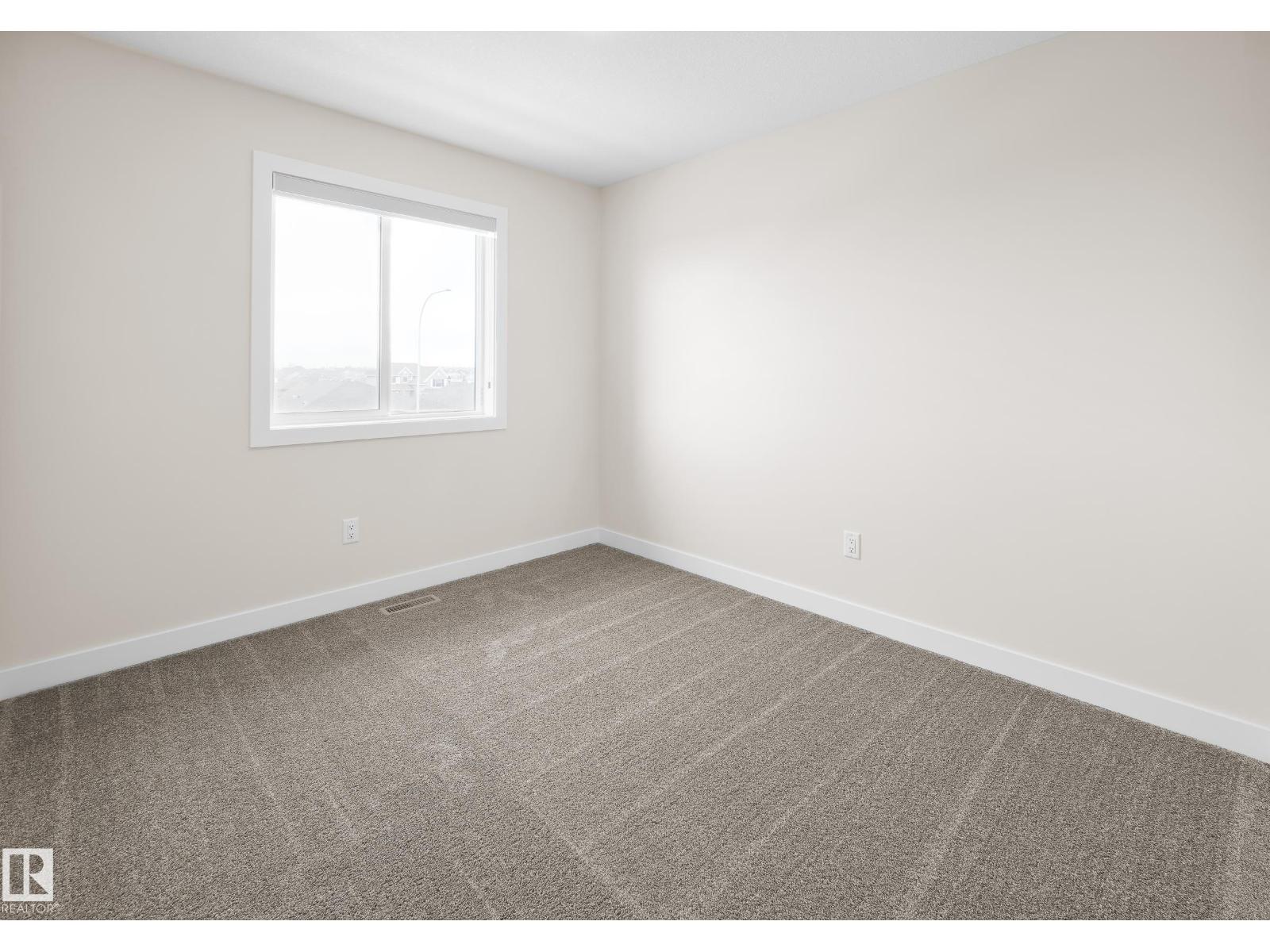 Photo 1 of 752 Berg Lo, Leduc AB