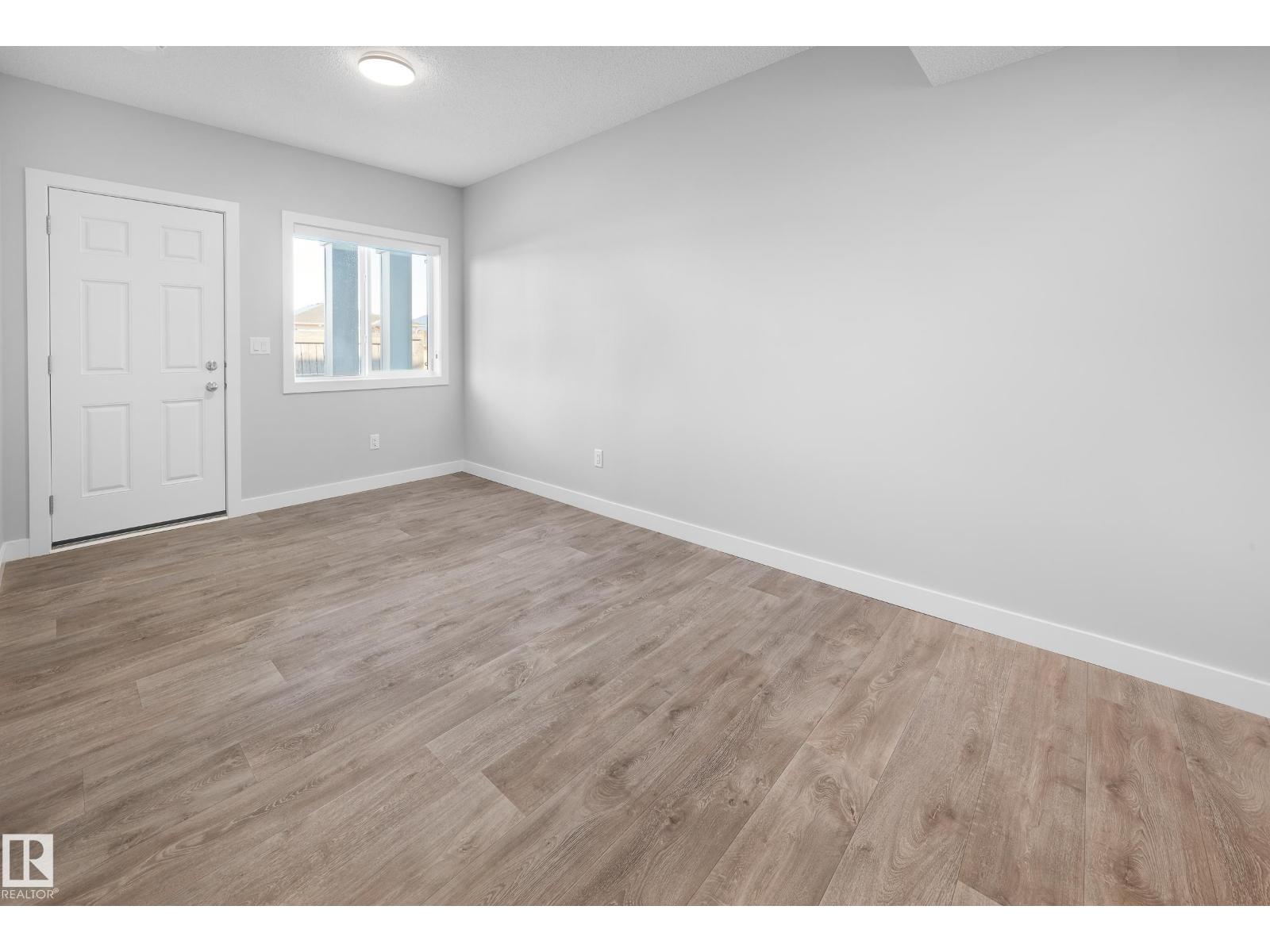 Photo 6 of 752 Berg Lo, Leduc AB